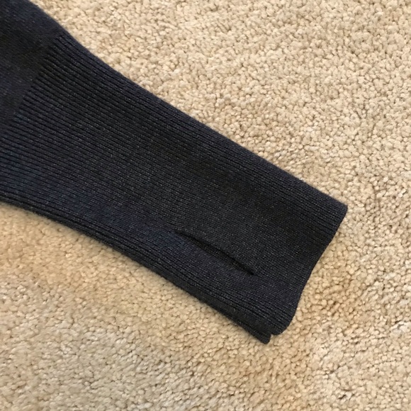Cynthia Rowley Turtleneck Sweater Womens Medium Charcoal Grey Pocket Thumb Holes - Picture 7 of 9